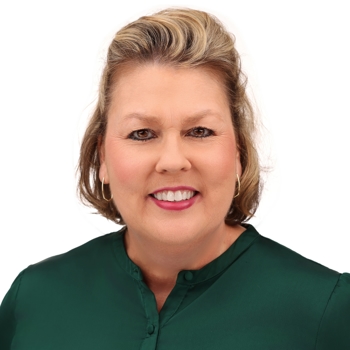 Headshot of Daphne Areephanthu