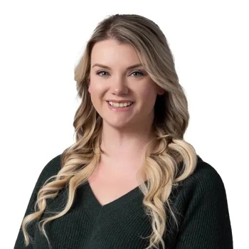 Headshot of Melanie Lampton